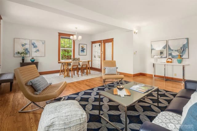 Property photo for 6827 28th Avenue Ne, Seattle photo 5