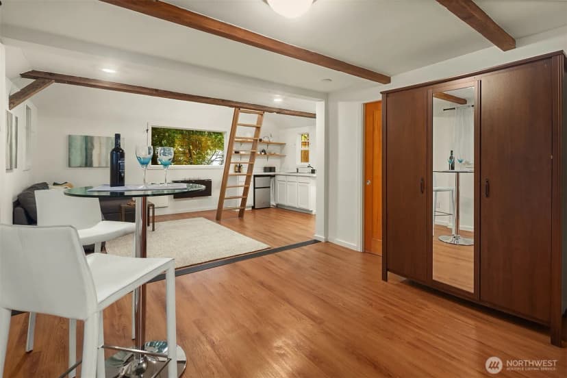 Property photo for 6827 28th Avenue Ne, Seattle photo 31