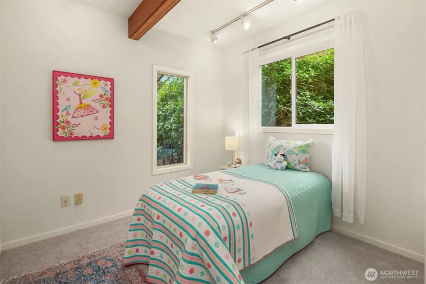 Property photo for 6827 28th Avenue Ne, Seattle photo 15