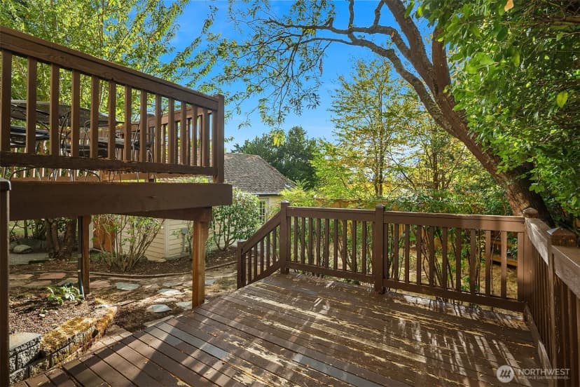 Property photo for 6827 28th Avenue Ne, Seattle photo 27