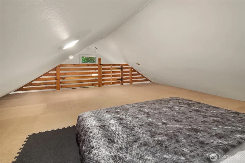 Property photo for 6827 28th Avenue Ne, Seattle photo 39