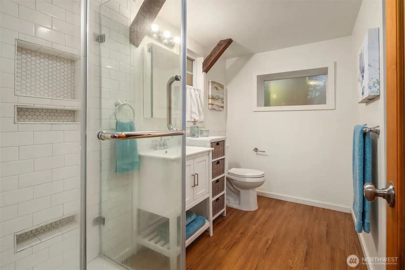 Property photo for 6827 28th Avenue Ne, Seattle photo 34