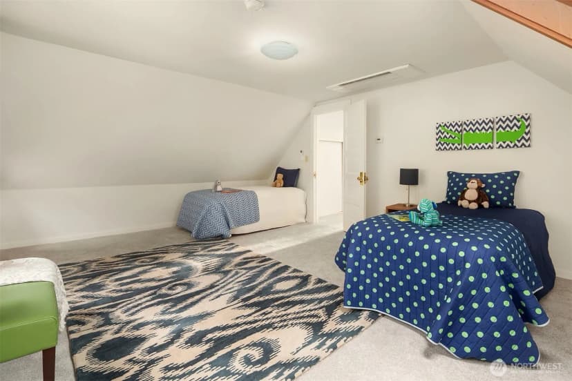 Property photo for 6827 28th Avenue Ne, Seattle photo 18