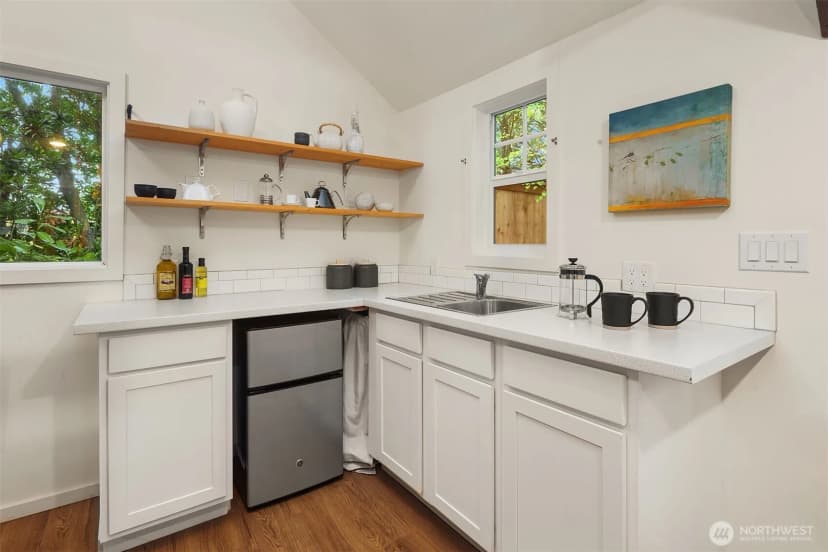 Property photo for 6827 28th Avenue Ne, Seattle photo 36
