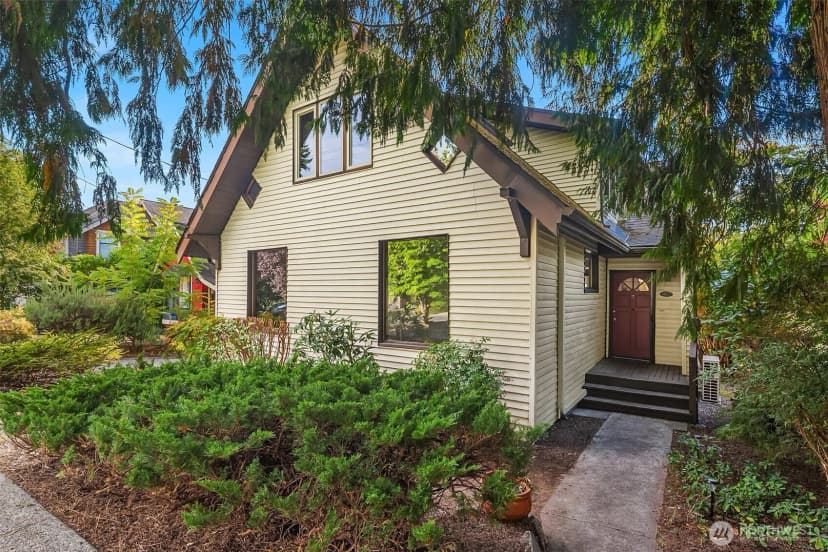 Property photo for 6827 28th Avenue Ne, Seattle photo 40