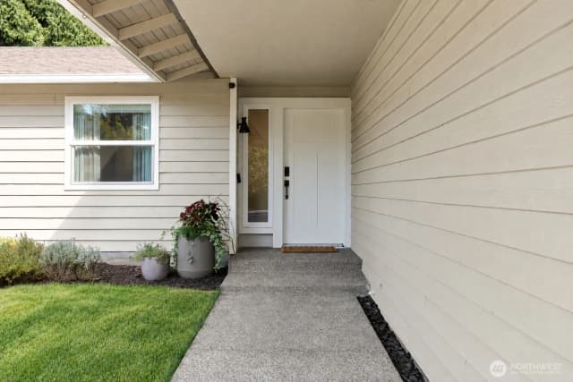 Property photo for 13444 110th Place Ne, Kirkland photo 2