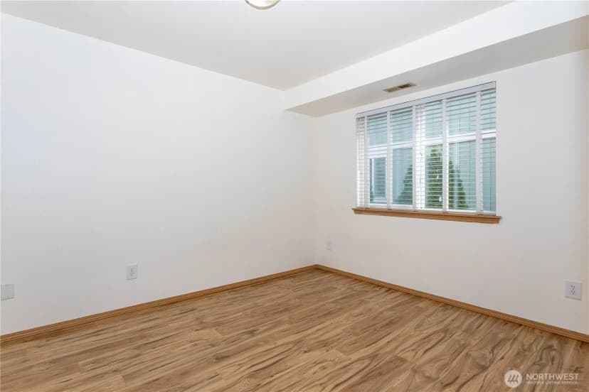Property photo for 11850 44th Place S, Tukwila photo 28