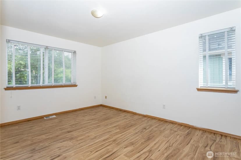Property photo for 11850 44th Place S, Tukwila photo 20