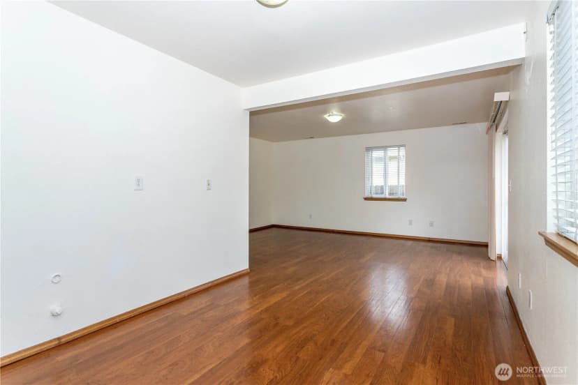 Property photo for 11850 44th Place S, Tukwila photo 26