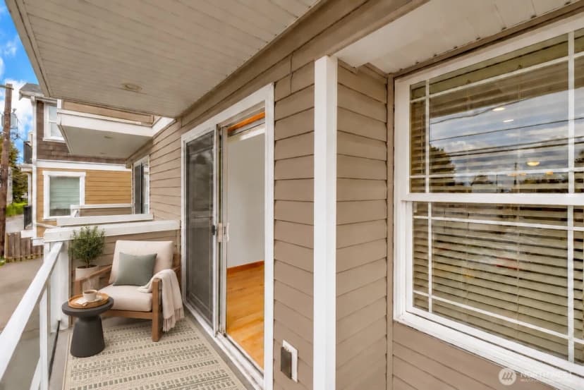 Property photo for 6331 42nd Avenue Sw #a, Seattle photo 16
