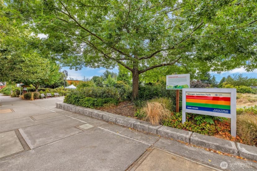 Property photo for 6331 42nd Avenue Sw #a, Seattle photo 33