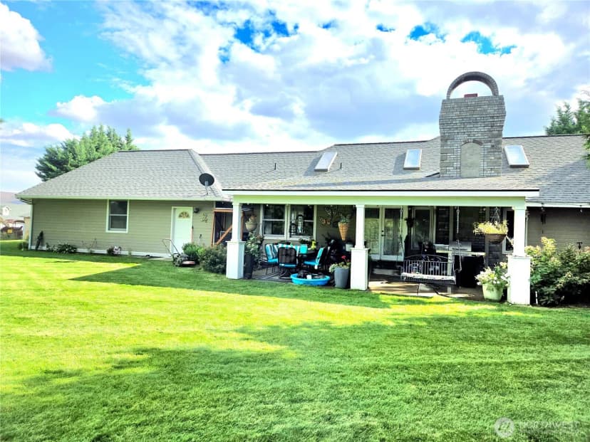 Property photo for 327 Lancaster Road, Selah photo 19