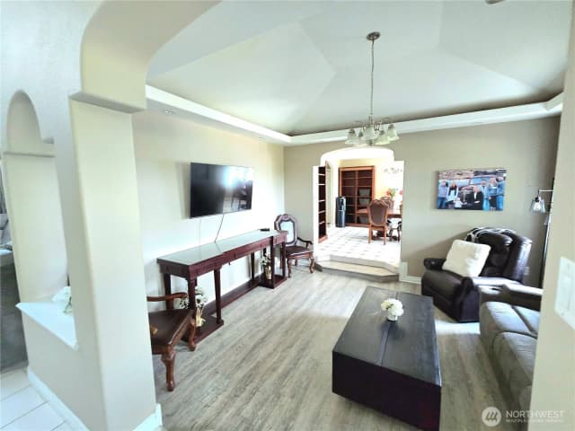 Property photo for 327 Lancaster Road, Selah photo 5