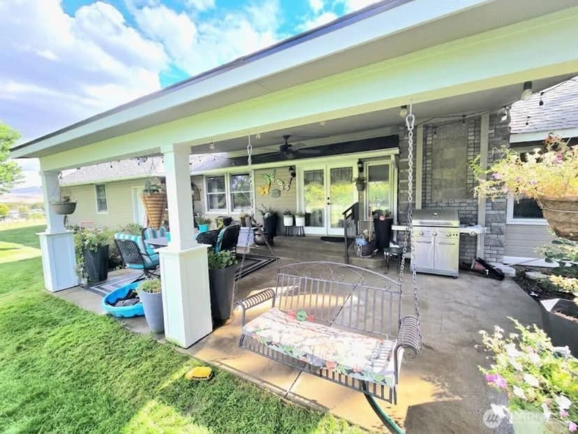 Property photo for 327 Lancaster Road, Selah photo 18