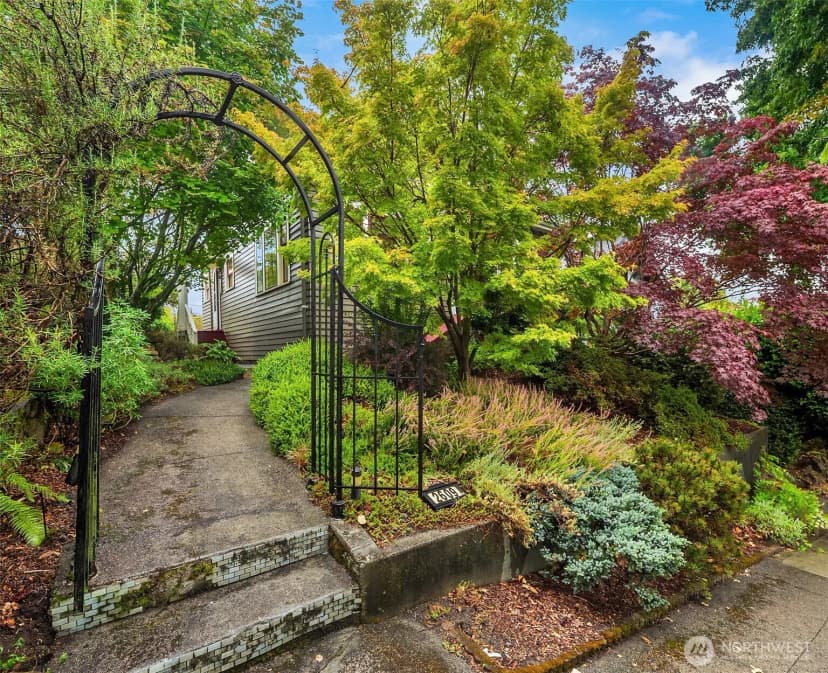 Property photo for 2609 Queen Anne Avenue N, Seattle photo 25