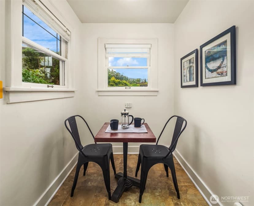 Property photo for 2609 Queen Anne Avenue N, Seattle photo 13