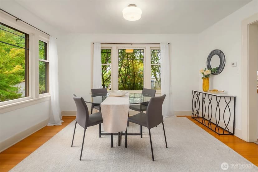 Property photo for 2609 Queen Anne Avenue N, Seattle photo 7