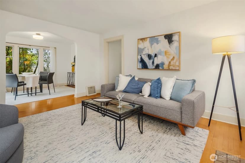 Property photo for 2609 Queen Anne Avenue N, Seattle photo 6