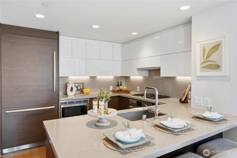 Property photo for 583 Battery Street #3602n, Seattle photo 10