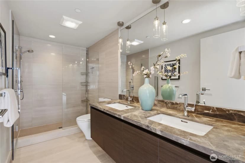 Property photo for 583 Battery Street #3602n, Seattle photo 17