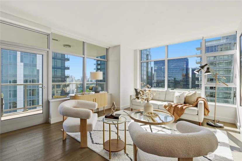 Property photo for 583 Battery Street #3602n, Seattle photo 3