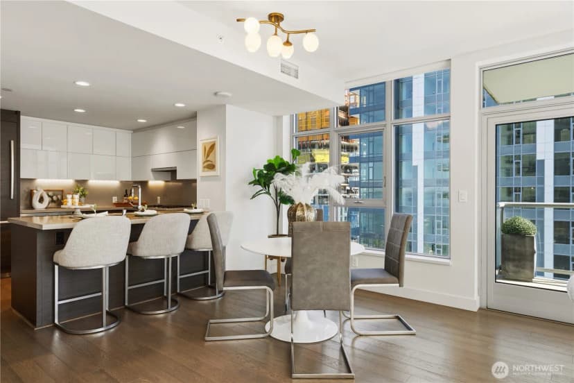 Property photo for 583 Battery Street #3602n, Seattle photo 8