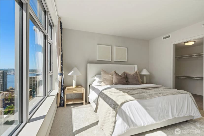 Property photo for 583 Battery Street #3602n, Seattle photo 13