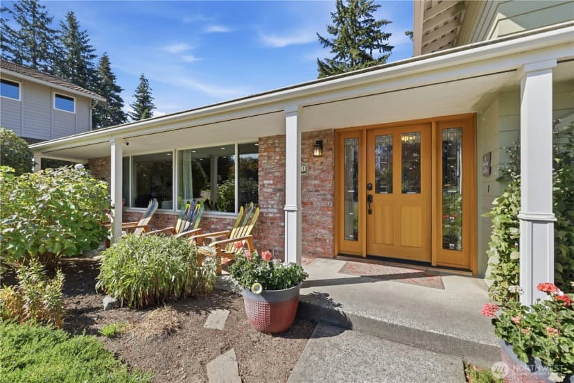 Property photo for 4941 125 Avenue Se, Bellevue photo 2