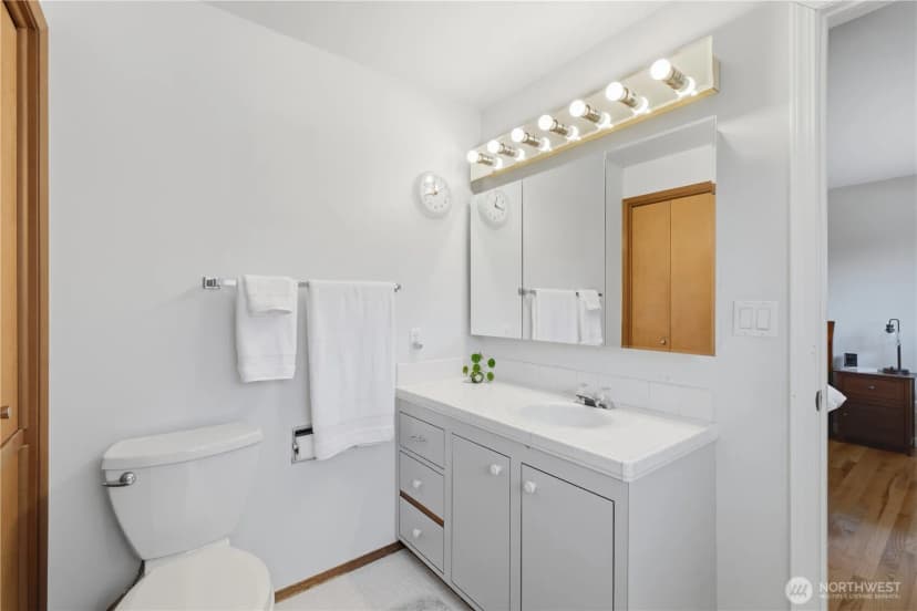 Property photo for 4941 125 Avenue Se, Bellevue photo 14