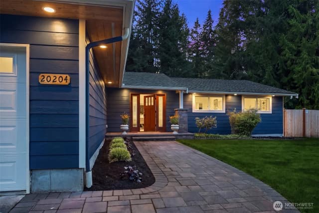 Property photo for 20204 45th Drive Se, Bothell photo 3