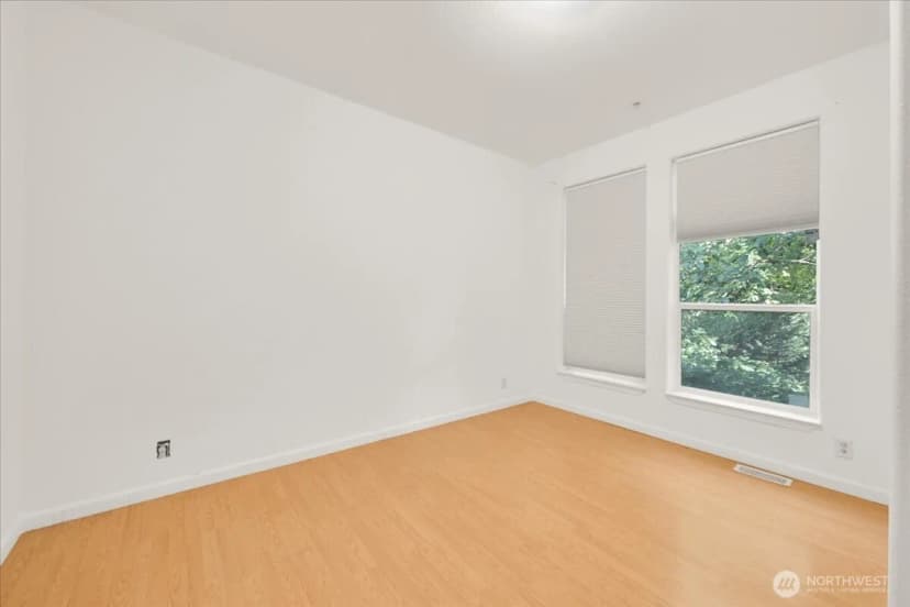Property photo for 11516 85th Avenue S, Seattle photo 15