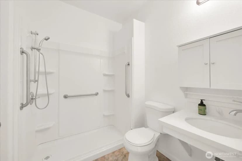 Property photo for 11516 85th Avenue S, Seattle photo 14