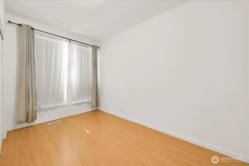 Property photo for 11516 85th Avenue S, Seattle photo 21
