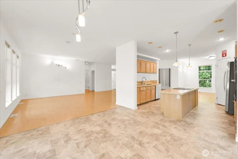 Property photo for 11516 85th Avenue S, Seattle photo 10