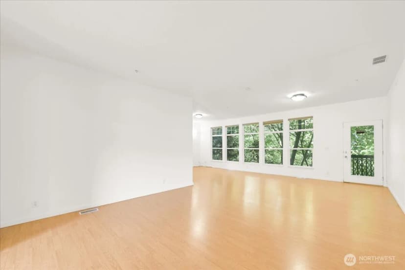 Property photo for 11516 85th Avenue S, Seattle photo 7