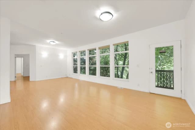 Property photo for 11516 85th Avenue S, Seattle photo 5