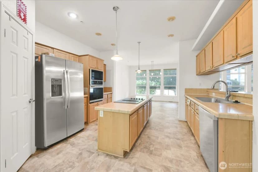 Property photo for 11516 85th Avenue S, Seattle photo 11