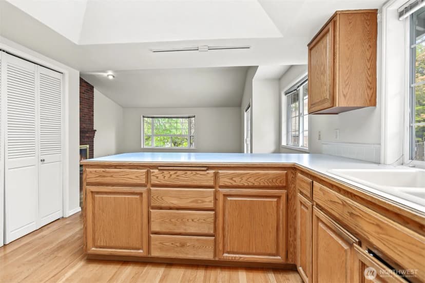 Property photo for 21527 26th Avenue W, Brier photo 16