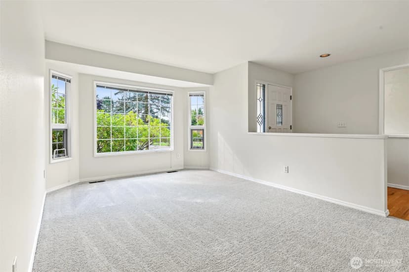 Property photo for 21527 26th Avenue W, Brier photo 18