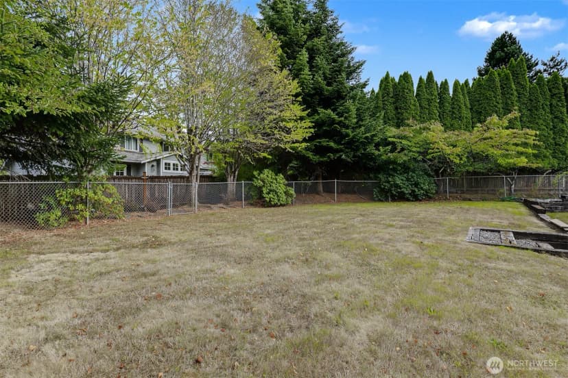 Property photo for 21527 26th Avenue W, Brier photo 35