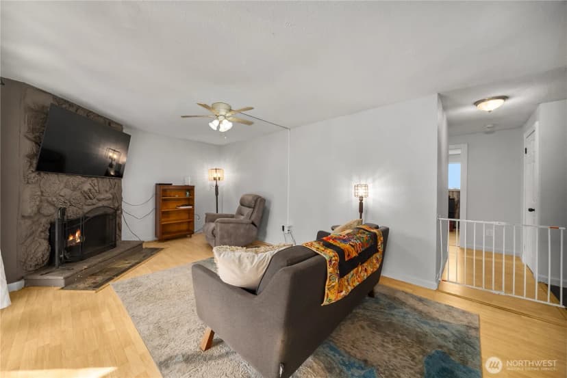 Property photo for 32304 4th Place S #r1, Federal Way photo 12