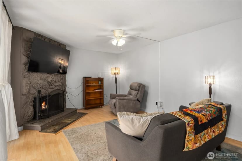 Property photo for 32304 4th Place S #r1, Federal Way photo 13
