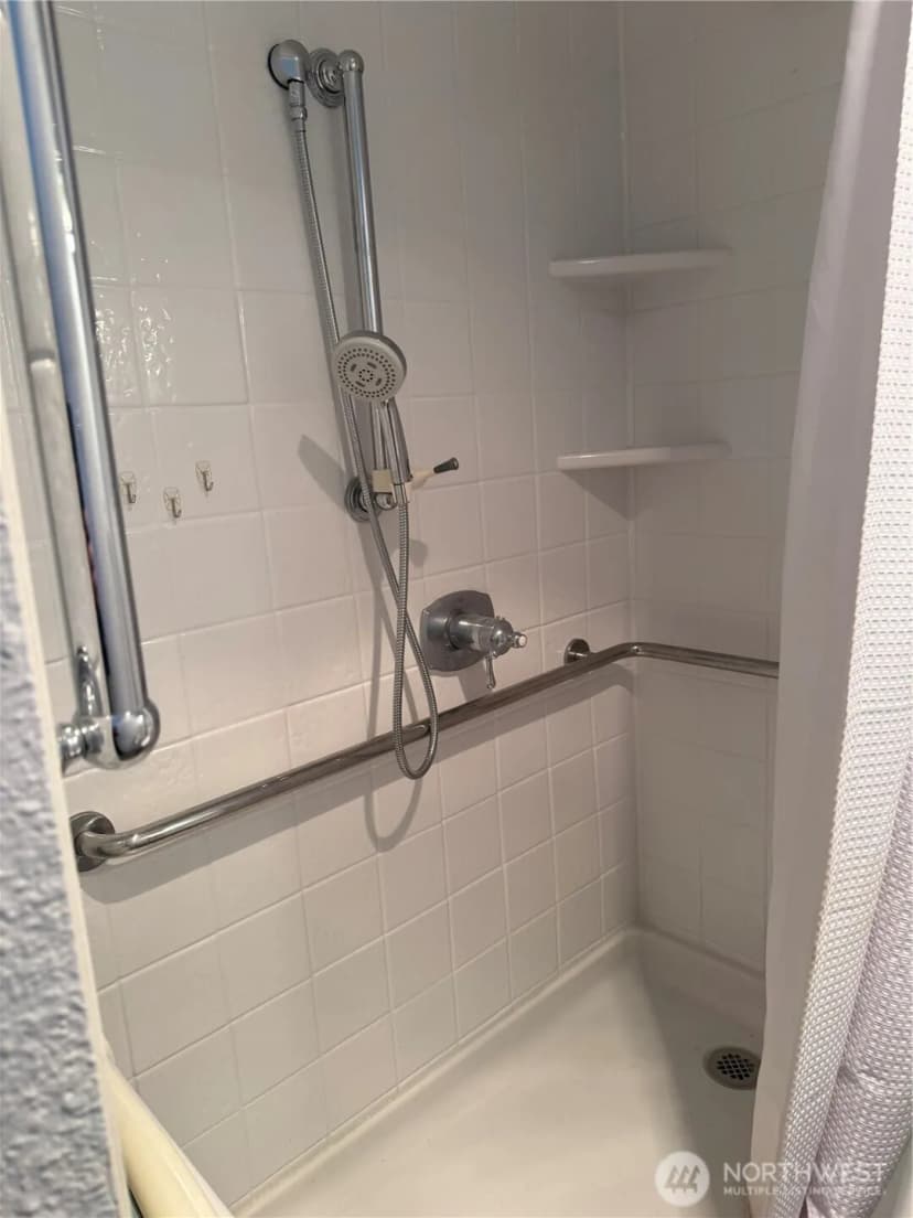 Property photo for 32304 4th Place S #r1, Federal Way photo 23