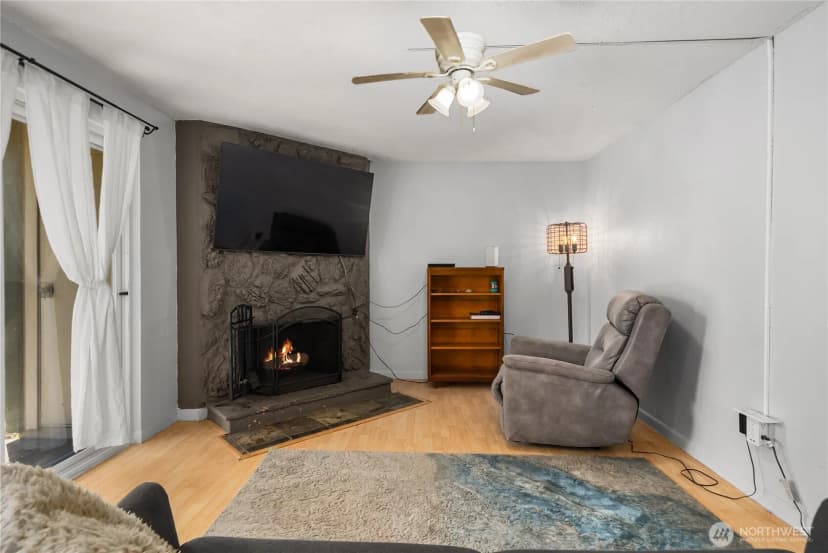 Property photo for 32304 4th Place S #r1, Federal Way photo 11