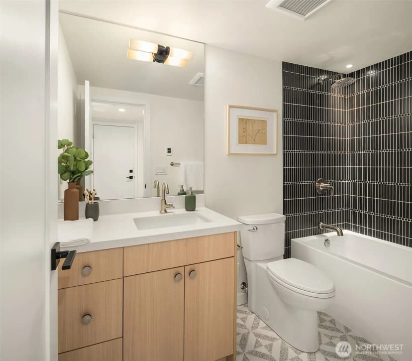 Property photo for 3405 E Pine Street, Seattle photo 31