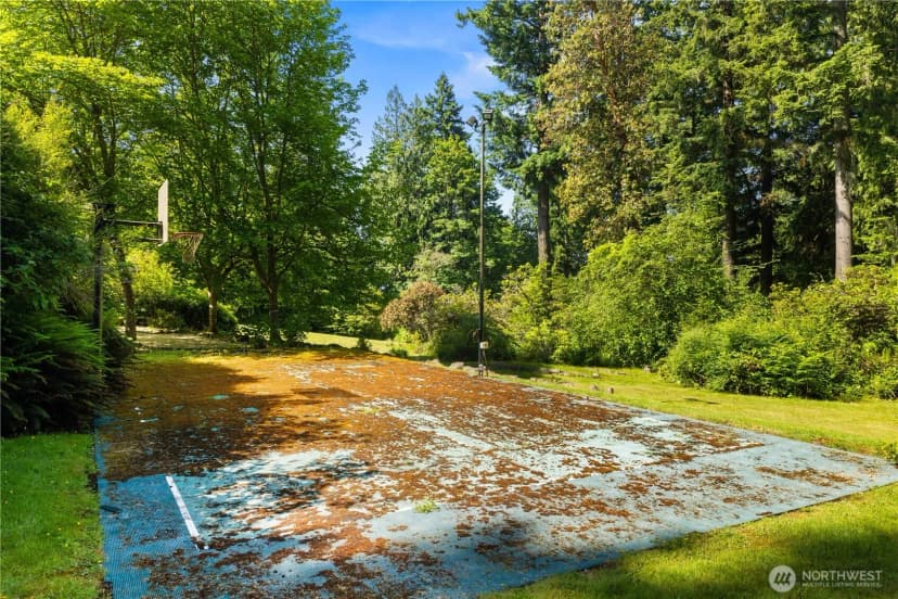 Property photo for 105 Nw Highland Drive, Shoreline photo 20