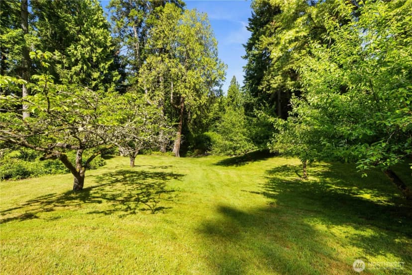 Property photo for 105 Nw Highland Drive, Shoreline photo 18