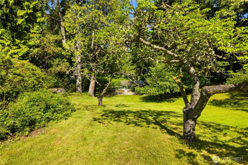 Property photo for 105 Nw Highland Drive, Shoreline photo 19