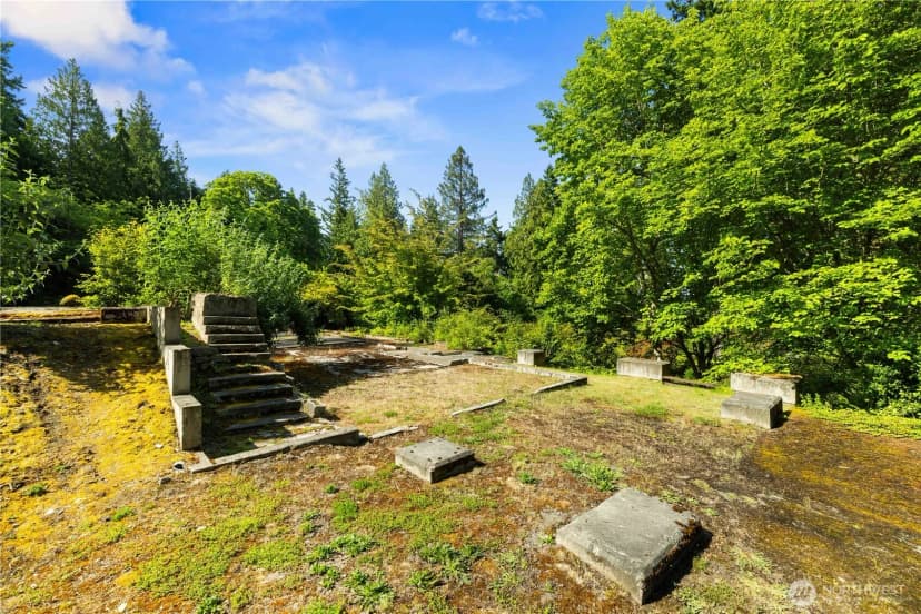 Property photo for 105 Nw Highland Drive, Shoreline photo 14