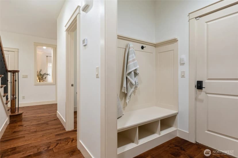 Property photo for 10711 Elliston Way Ne, Redmond photo 19